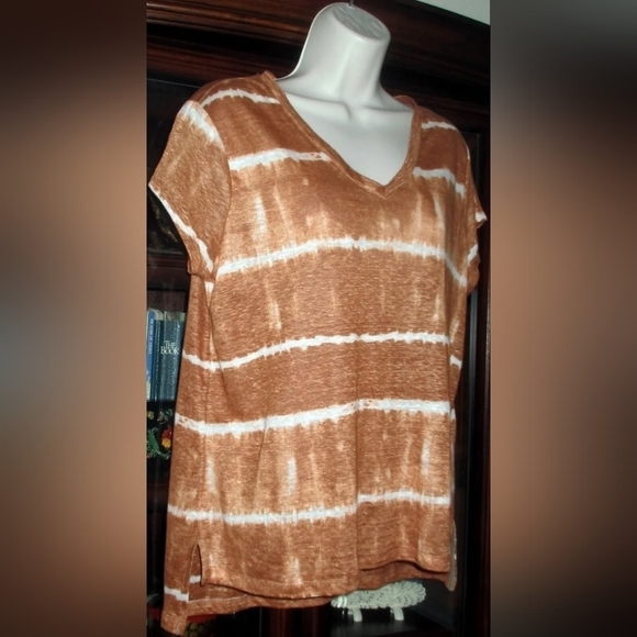 Rachel and Zoe Copper tie dyed tee shirt Size Medium - Picture 4 of 8